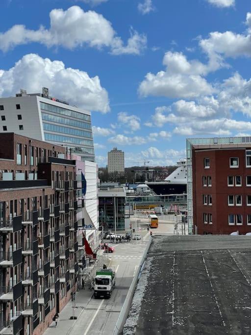 Rooftop Mit Foerdeblick, Zentral & Nah Am Hbf Kiel Exterior foto